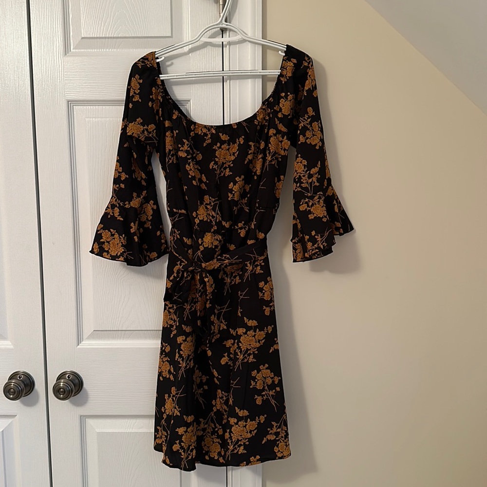 Fall Bell Sleeved Midi Dress